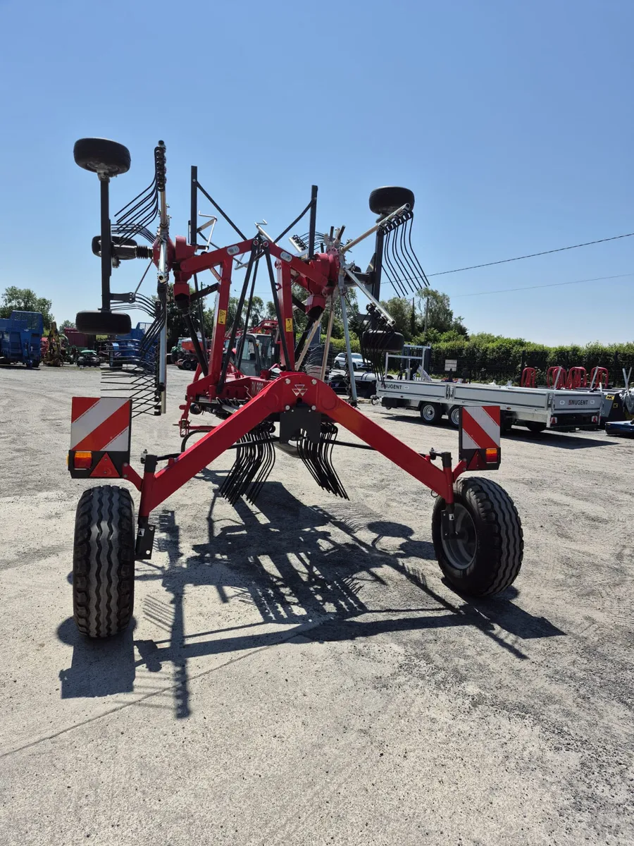 New Massey Ferguson RK662 Rake - Image 3