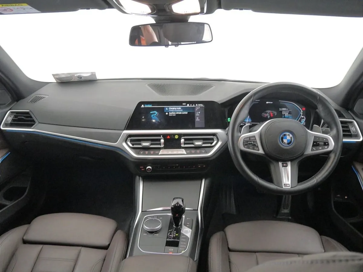 BMW 3 Series 330e M Sport Saloon - Image 4