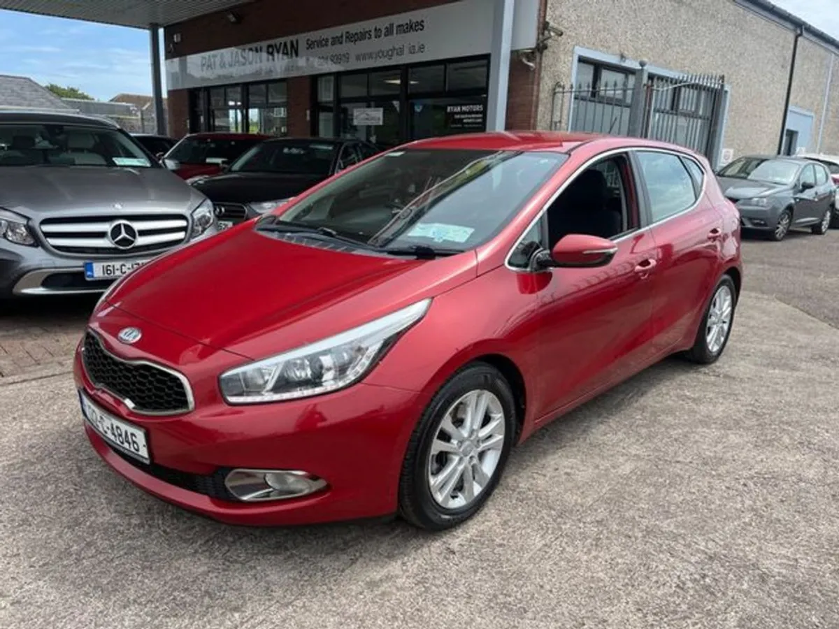 Kia Ceed 2 Ecodynamics 5DR - Image 1