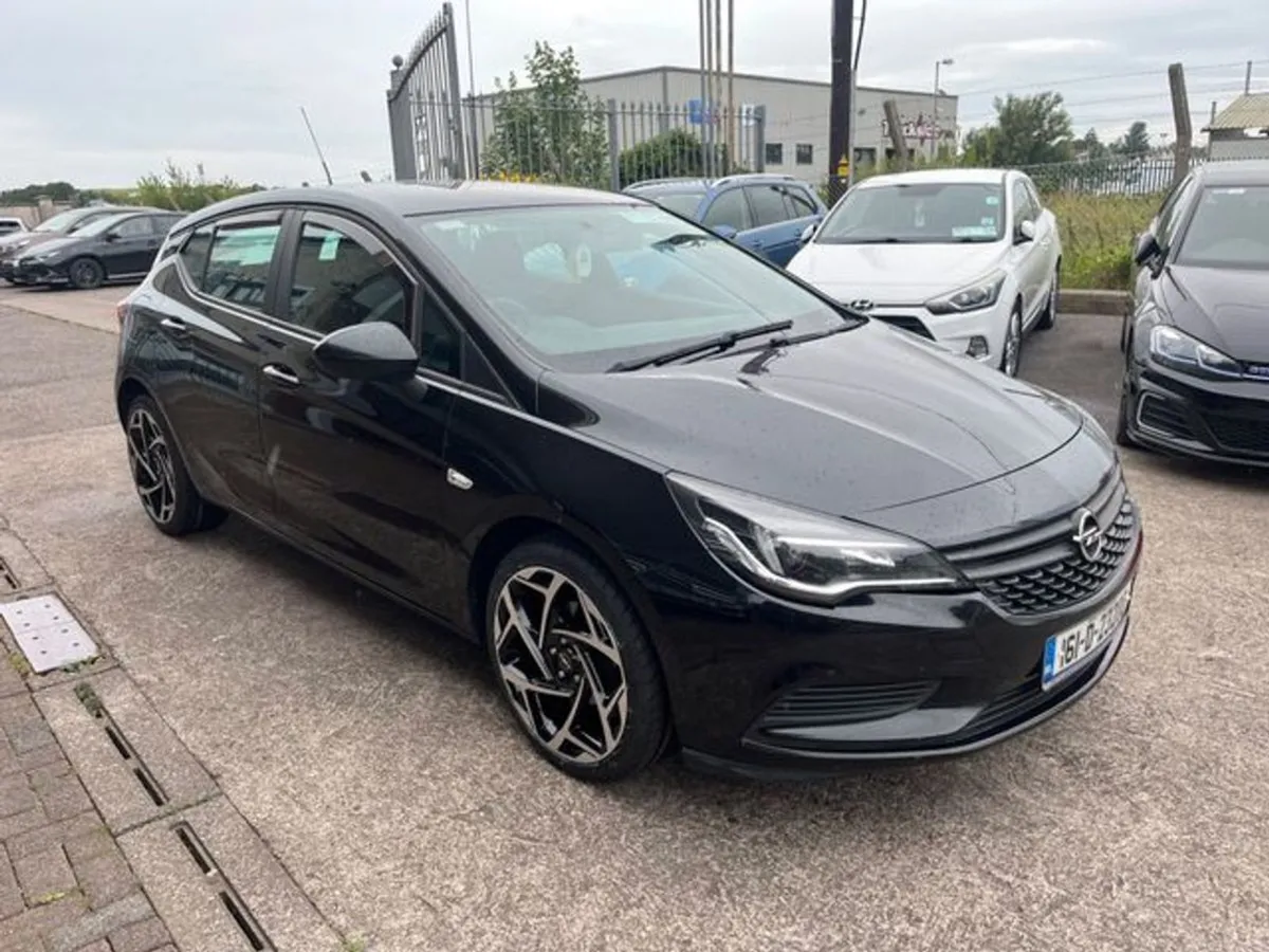Opel Astra E 1.4i 100PS 5DR - Image 2