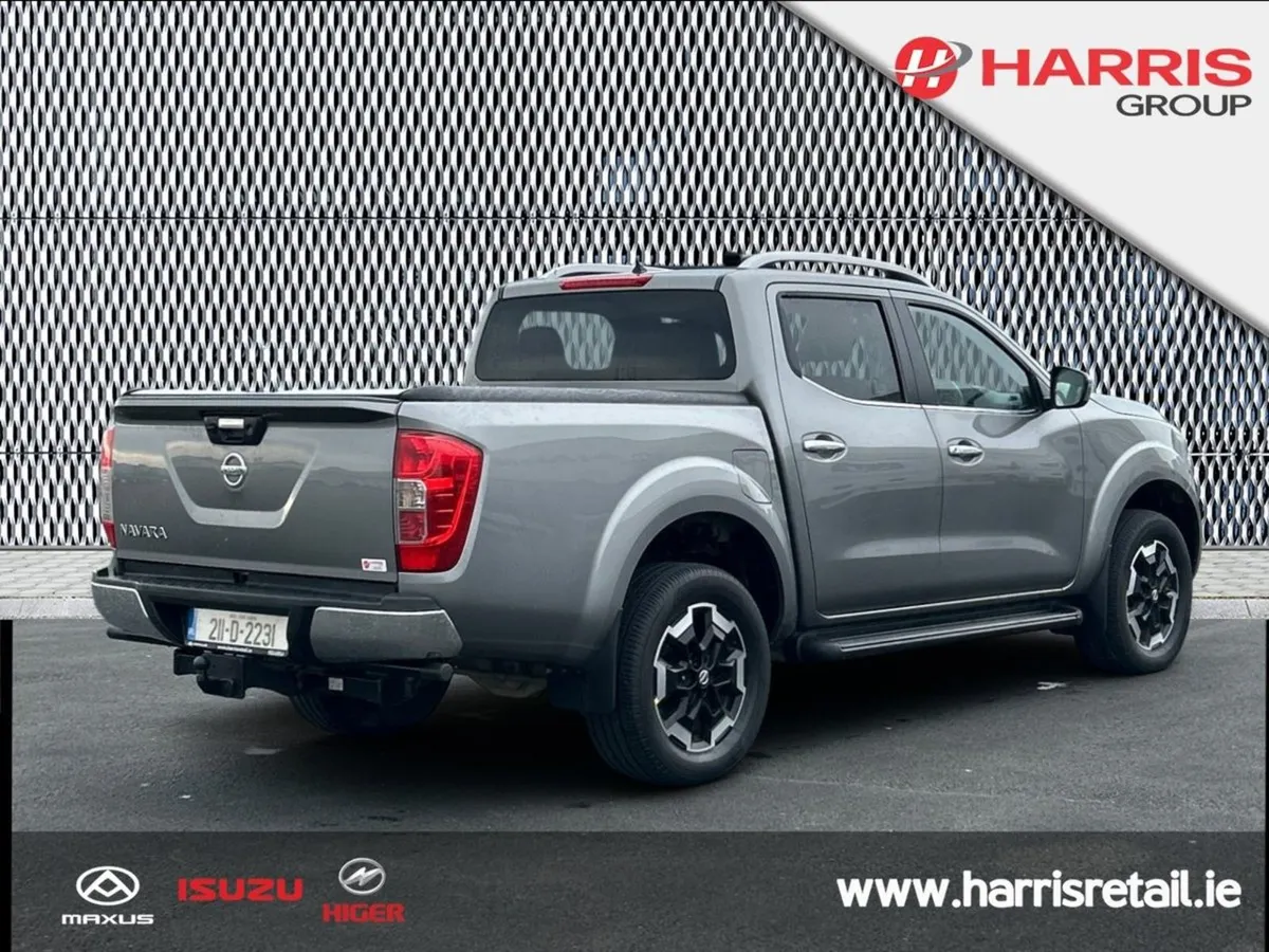 Nissan Navara Navara 2.3 DSL SVE CVT 190 DIF - Image 3