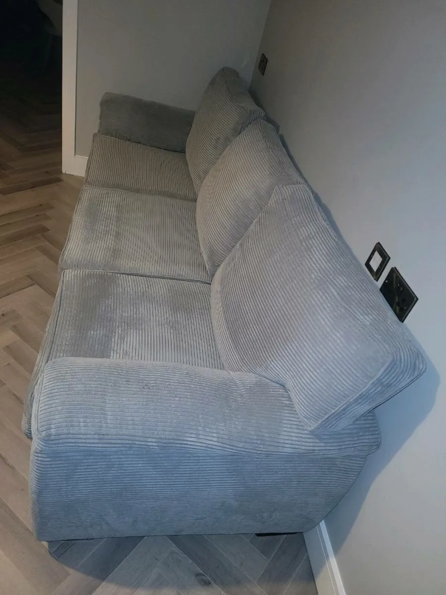 Sofa - Image 3