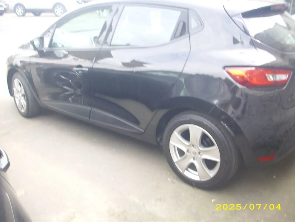 Renault Clio IV Dynamique 1.2 PET 7 4DR Petrol - Image 2