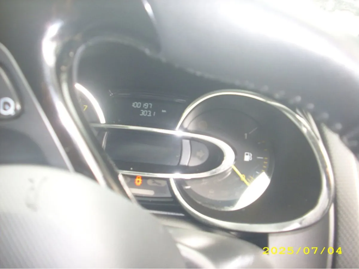 Renault Clio IV Dynamique 1.2 PET 7 4DR Petrol - Image 3