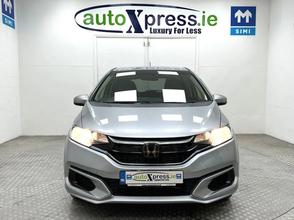 Honda Fit 1.5 Automatic  Reversing Camera - Image 3