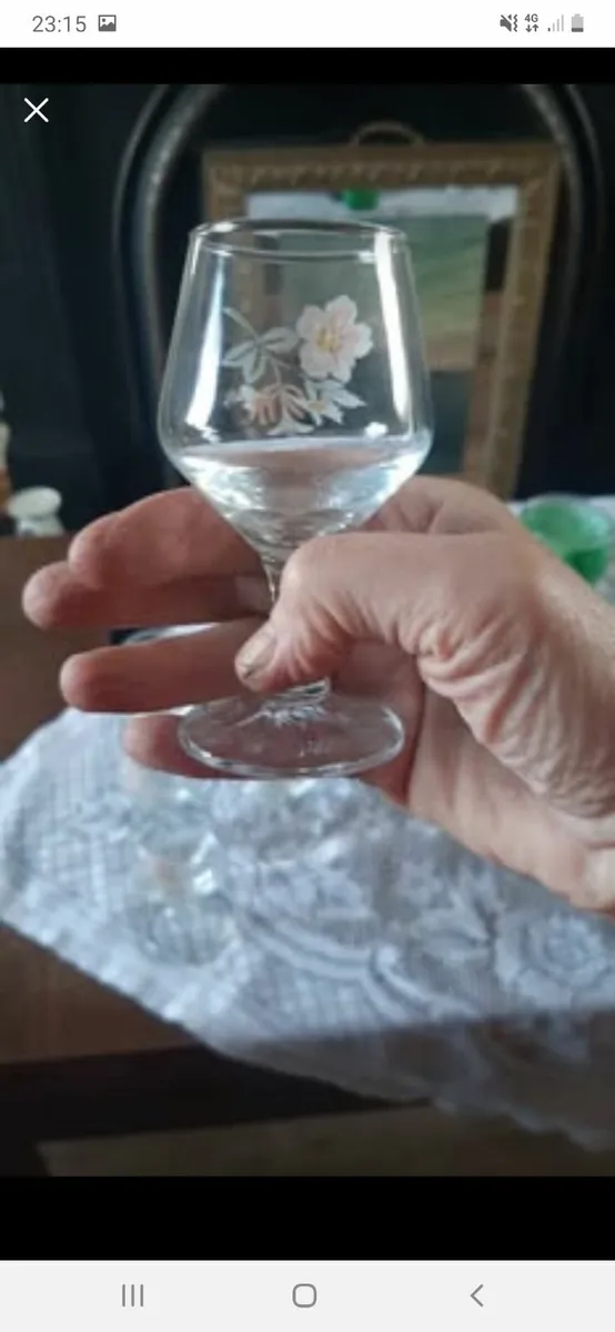 6 little glasses with floral design - Image 3