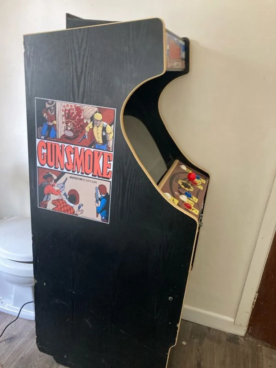 Arcade Machine - Image 2