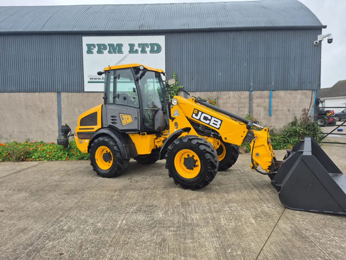 JCB TM220 - Image 1
