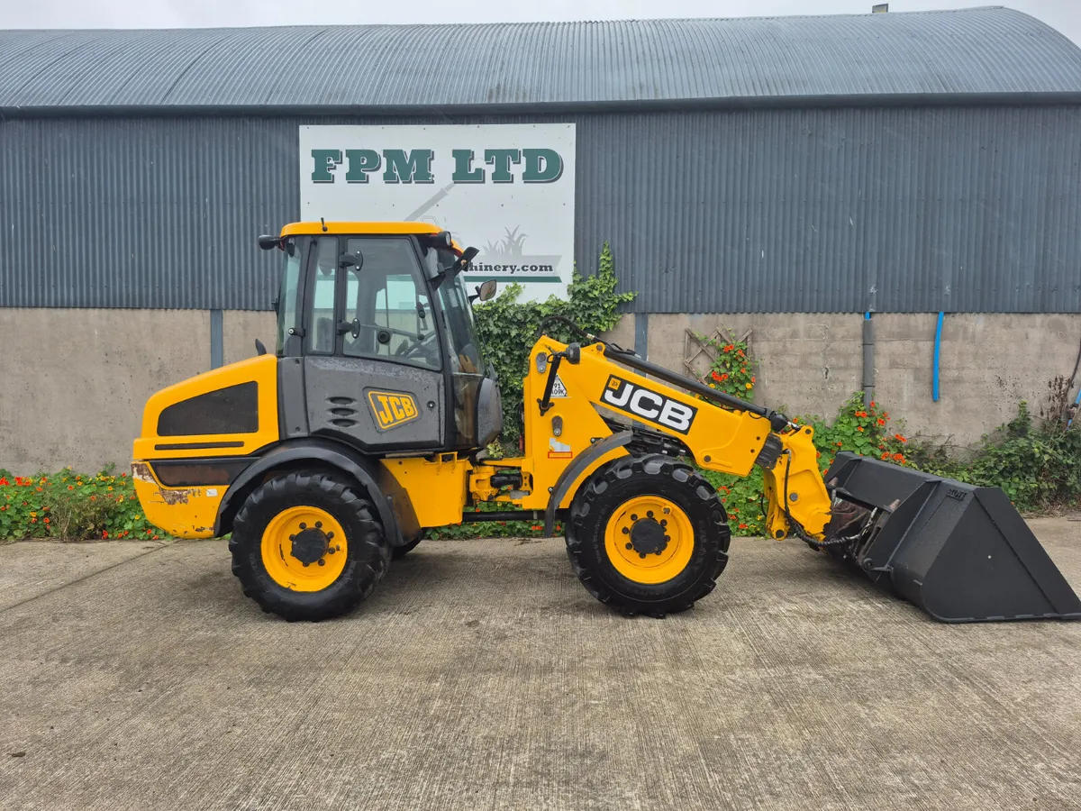 JCB TM220 - Image 2
