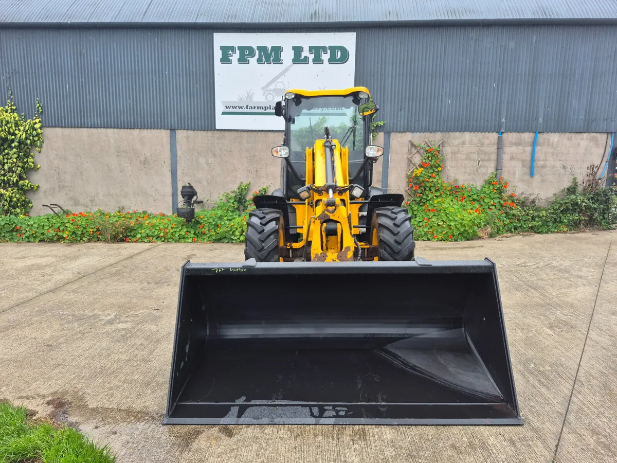 JCB TM220 - Image 3