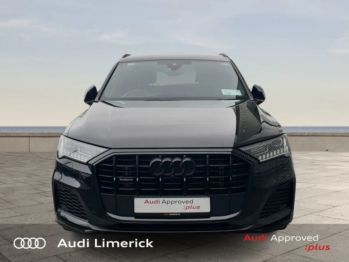 Audi Q7 55 Tfsi e S Line 380 BHP Black Edition - Image 3