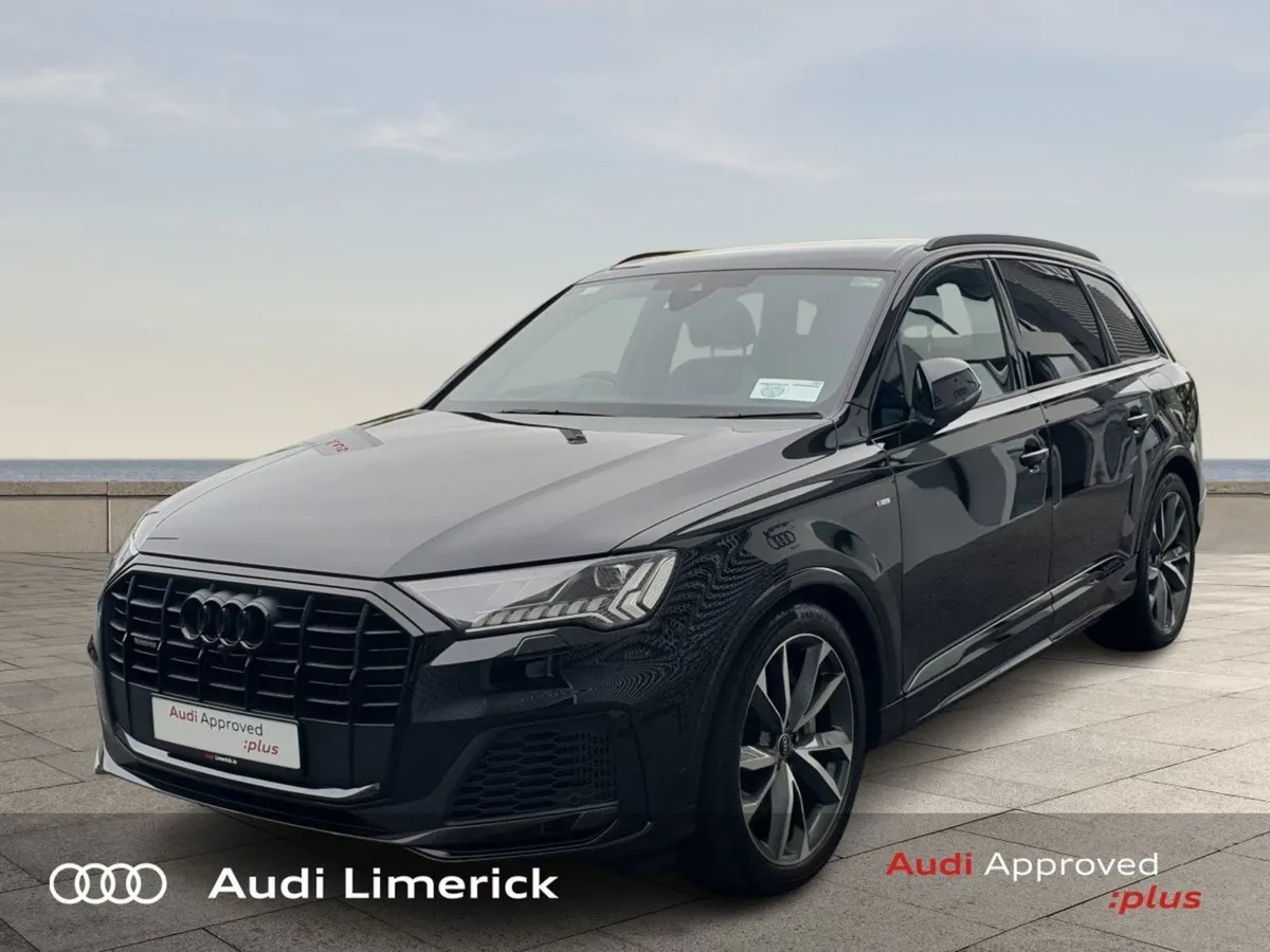 Audi Q7 55 Tfsi e S Line 380 BHP Black Edition - Image 4