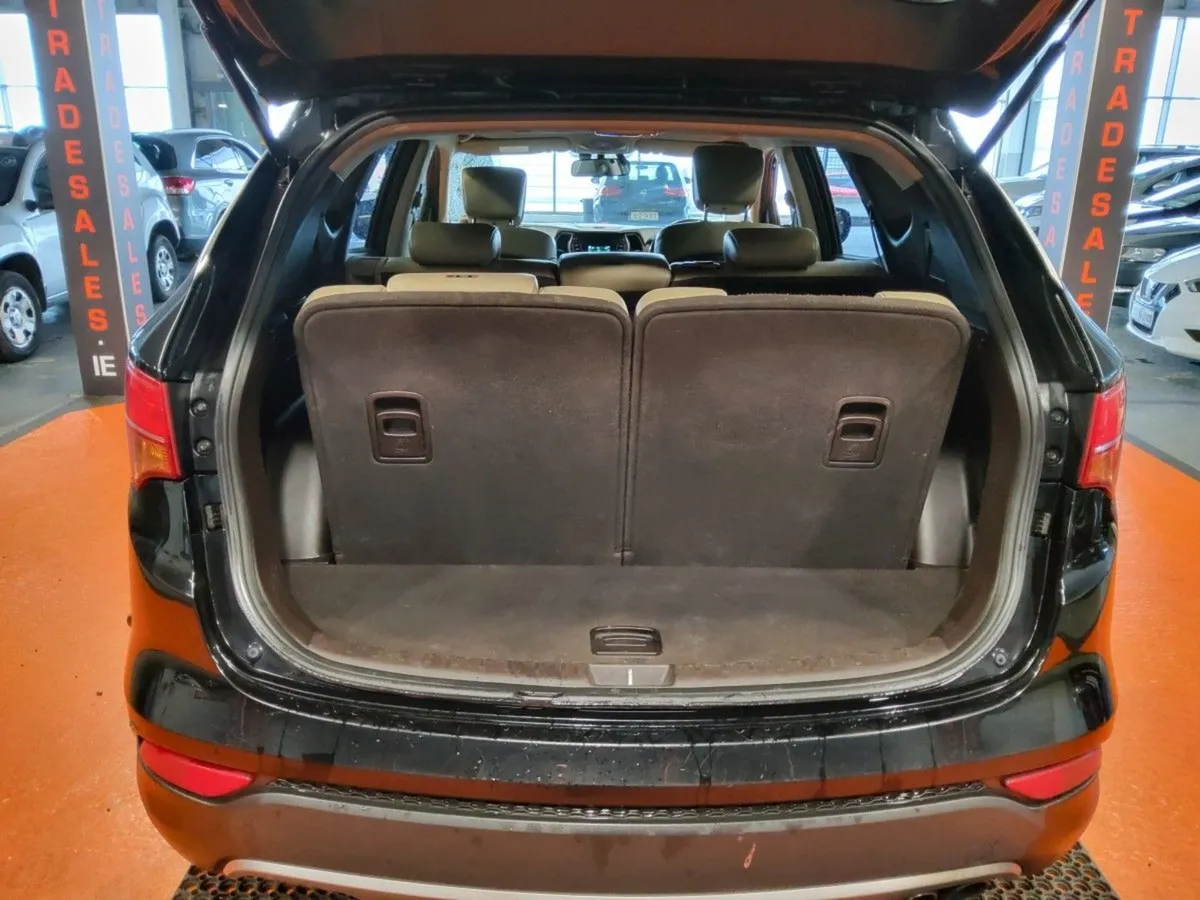 Hyundai Santa Fe 2.2 Crdi 4WD Executive Auto - Image 4