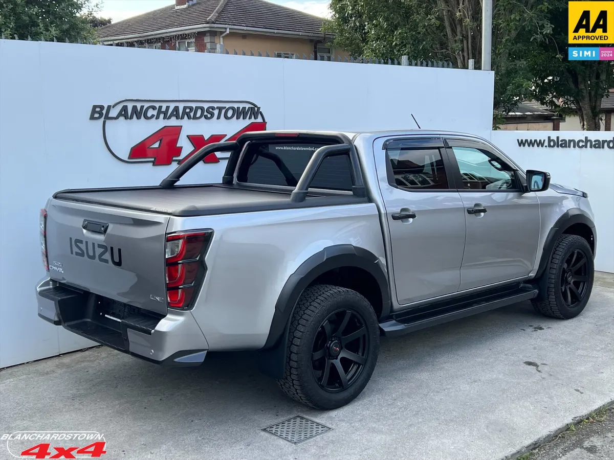 ISUZU DMAX COBRA LSE AUTOMATIC VATQ 4x4 - Image 2