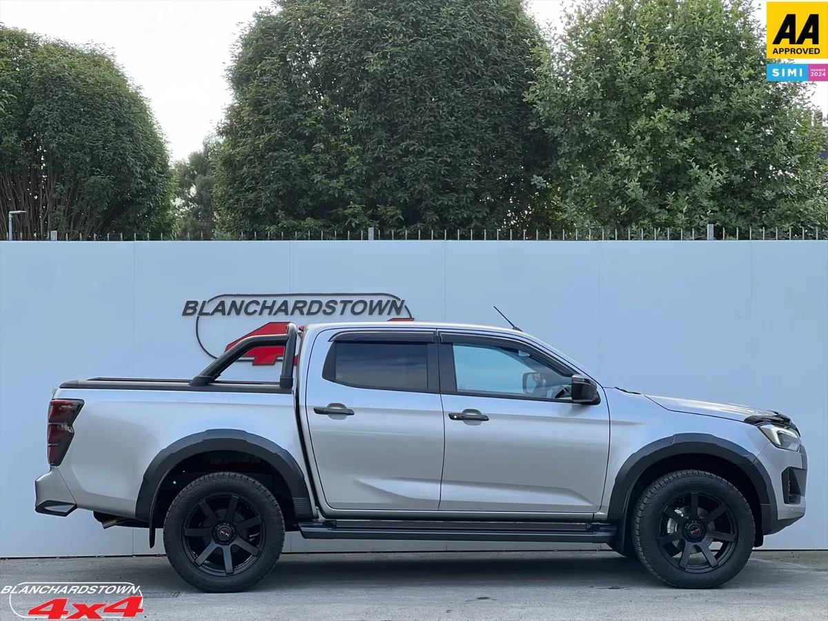 ISUZU DMAX COBRA LSE AUTOMATIC VATQ 4x4 - Image 4