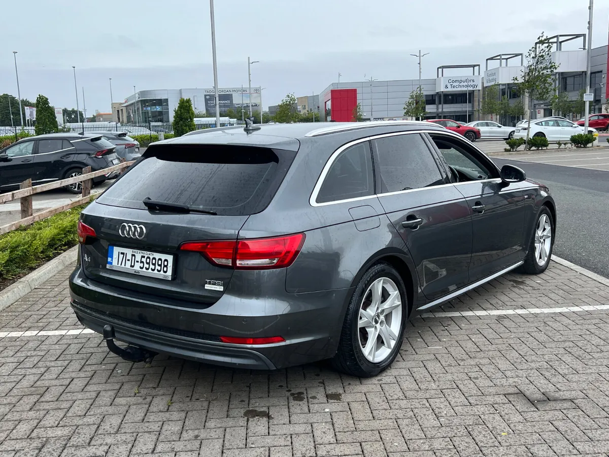 Audi A4 S line Automatic 2017 - Image 2