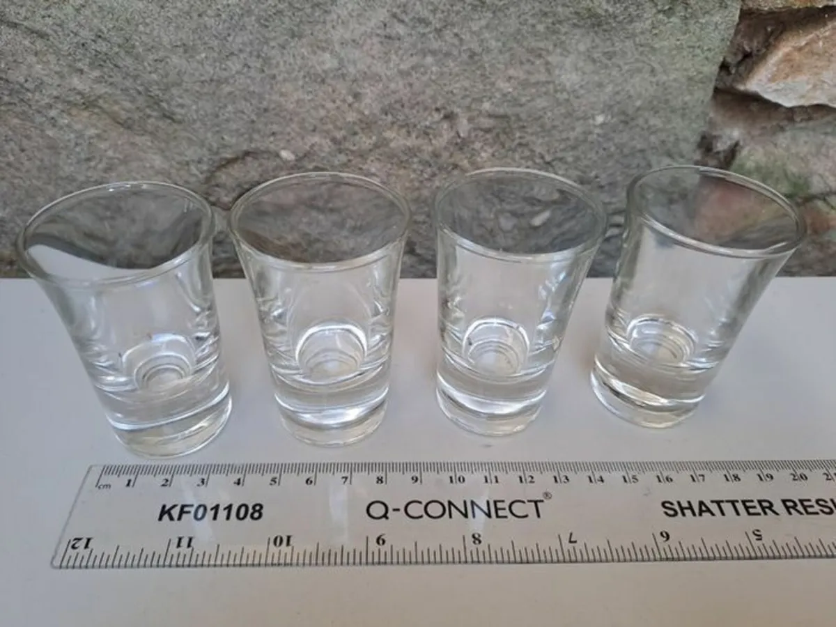 4 shot Glasses - Image 3