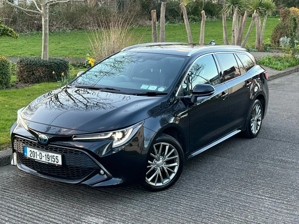 201 TOYOTA COROLLA SOL 1.8 HYBRID AUTOMATIC - Image 2