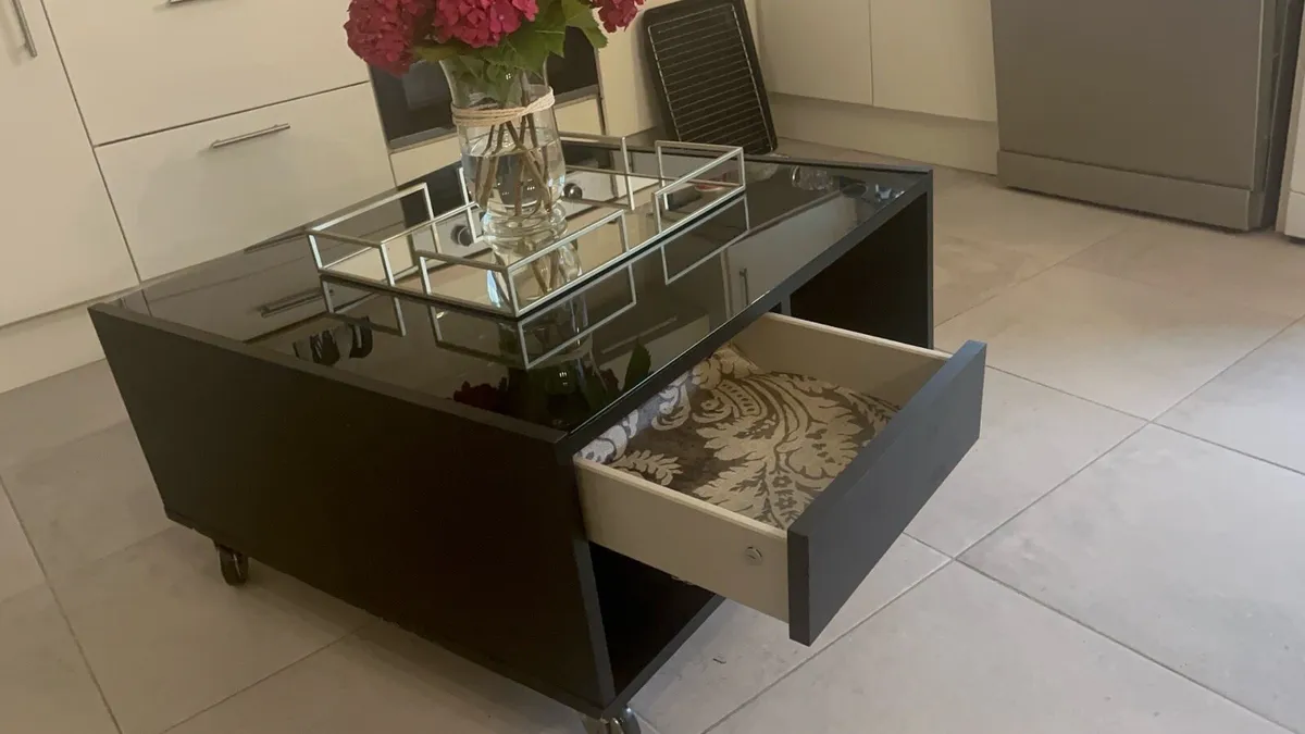 Large Ikea coffee table top glass - Image 2