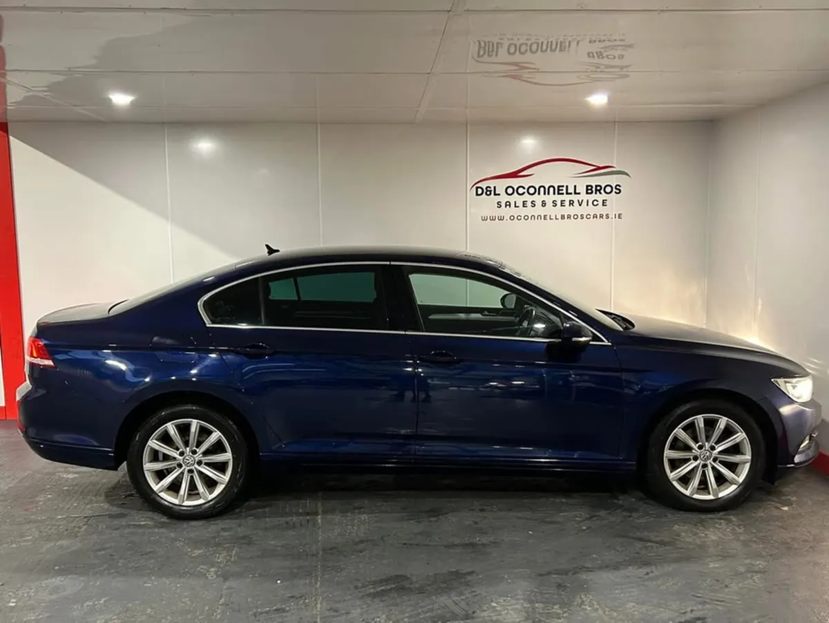 Volkswagen Passat CL 2.0 TDI MANUAL 6SPEED FWD 150 - Image 2