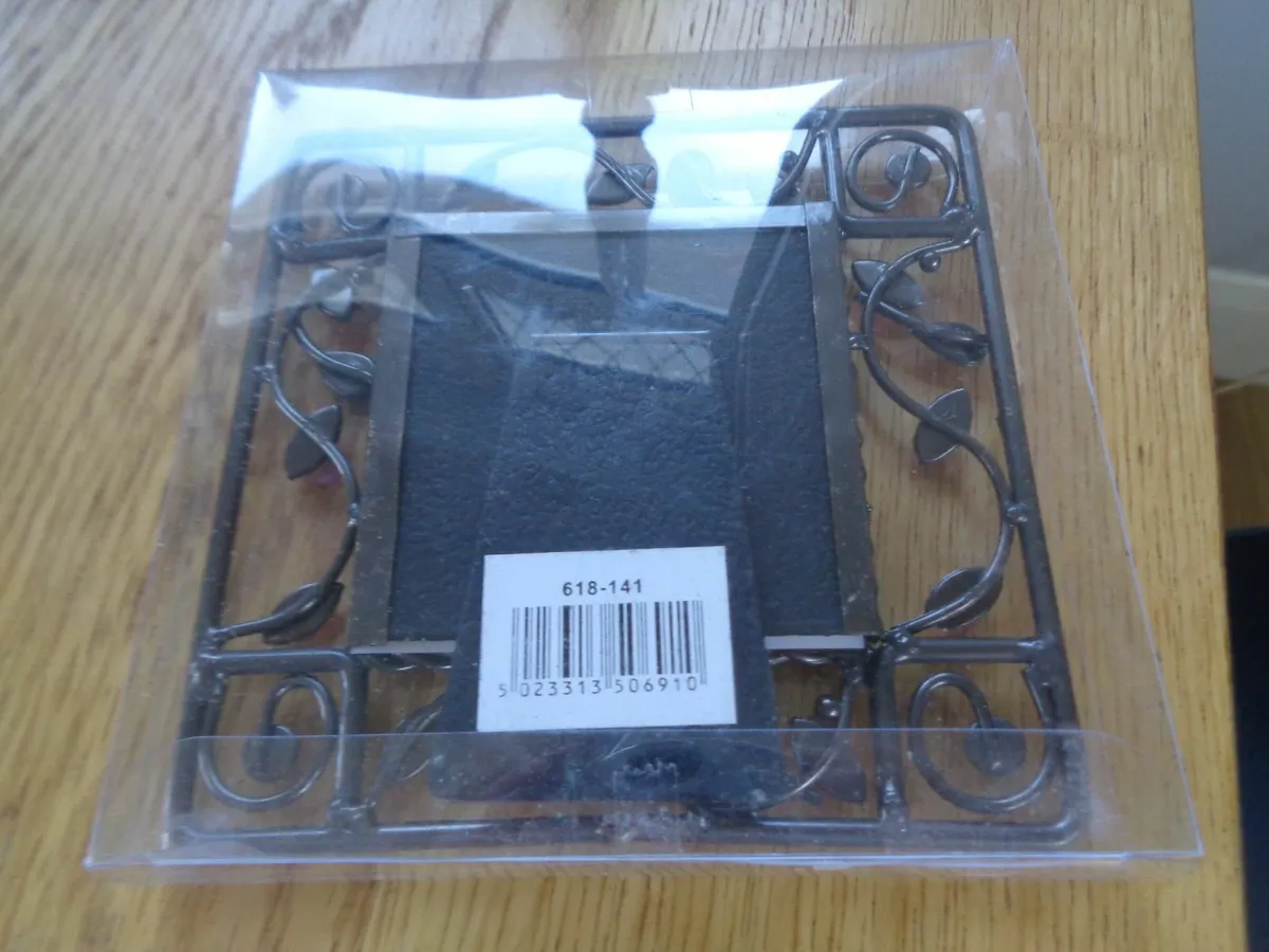 Photo Frame for Sale - Image 2