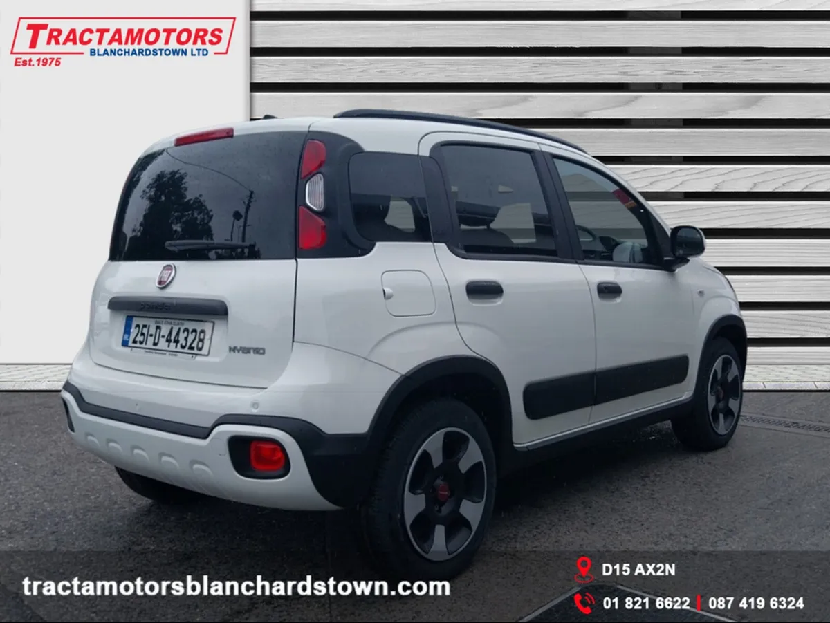 Fiat Panda CROSS 1.0 MHEV - Image 3