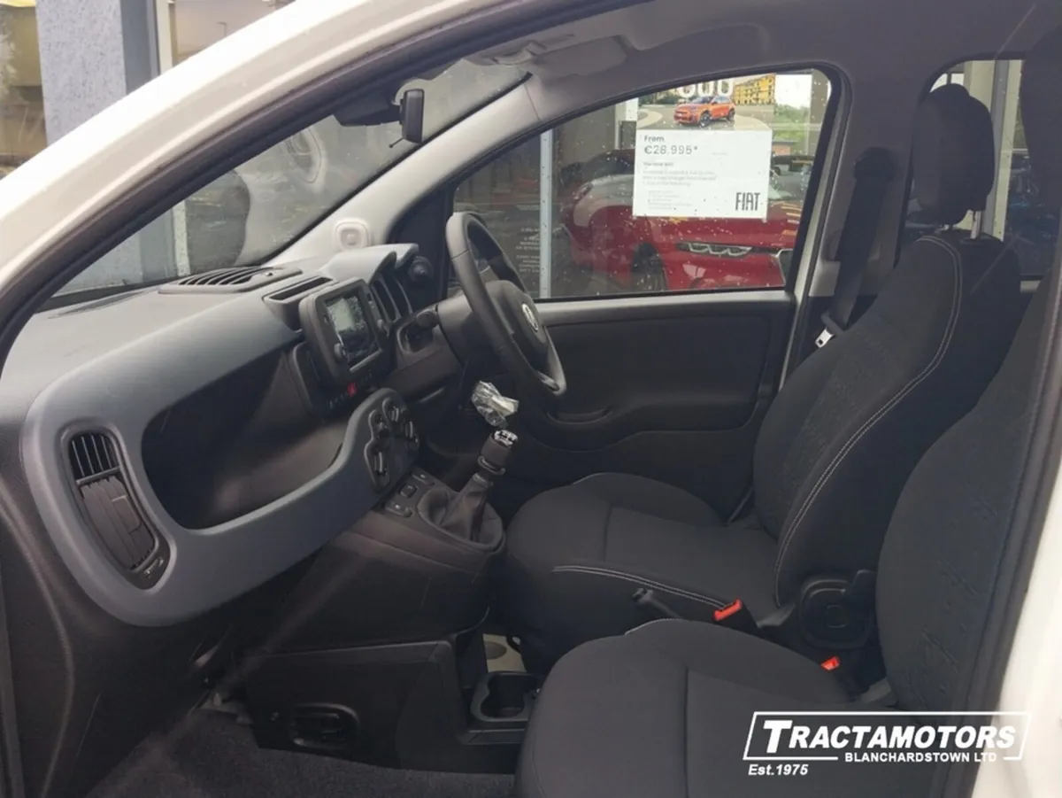 Fiat Panda CROSS 1.0 MHEV - Image 4
