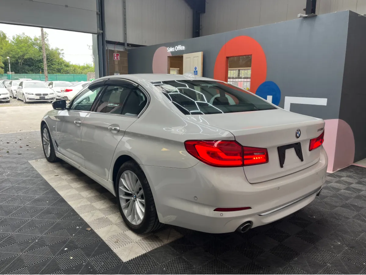 BMW 5-Series 523D / 86k KMs / FRONT & REAR HEATED - Image 4