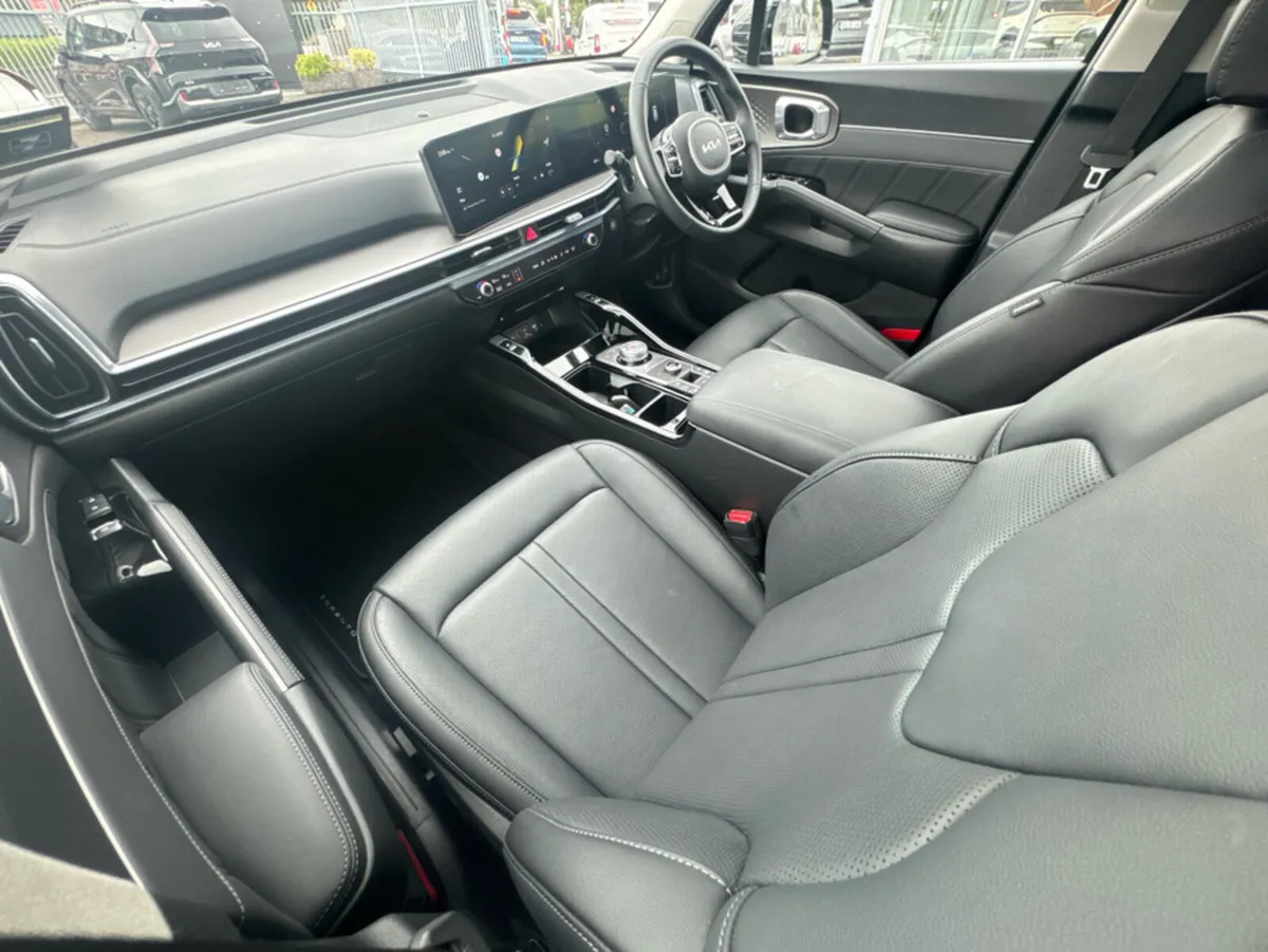 Kia Sorento PHEV PE 7S 4WD - Image 4
