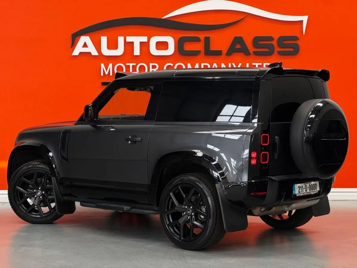 Land Rover Defender Hard TOP  62 - Image 3