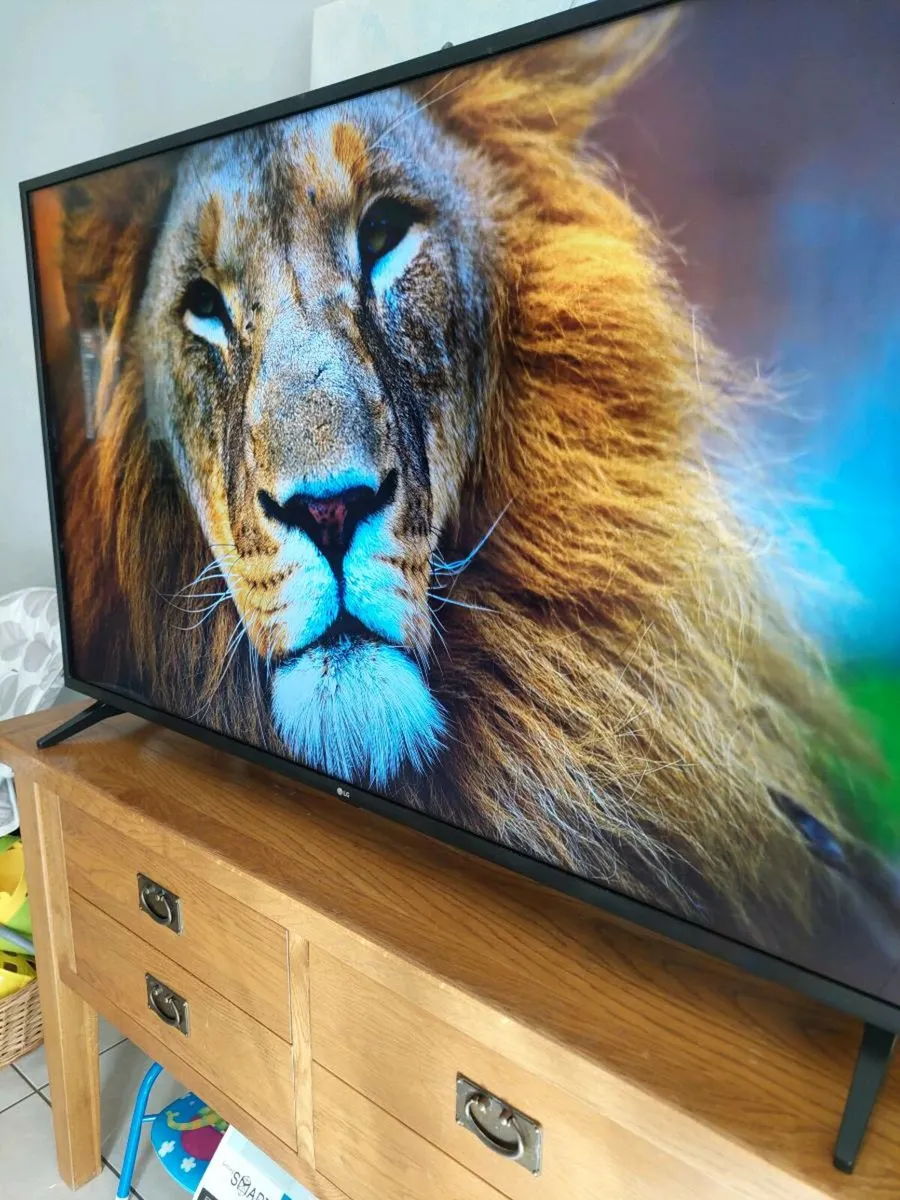 LG 55in Smart Tv - Image 1