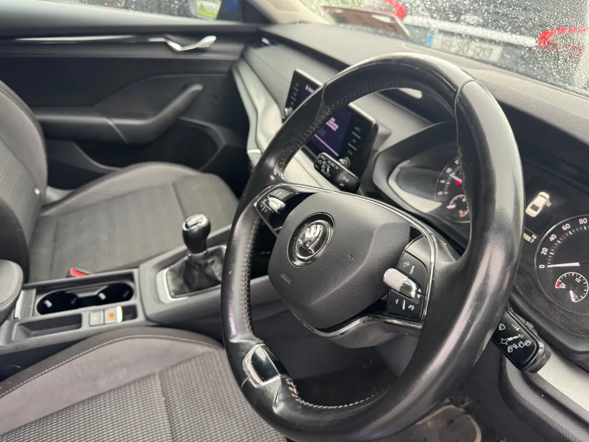 Skoda Octavia 2021 2.0 tdi - Image 2