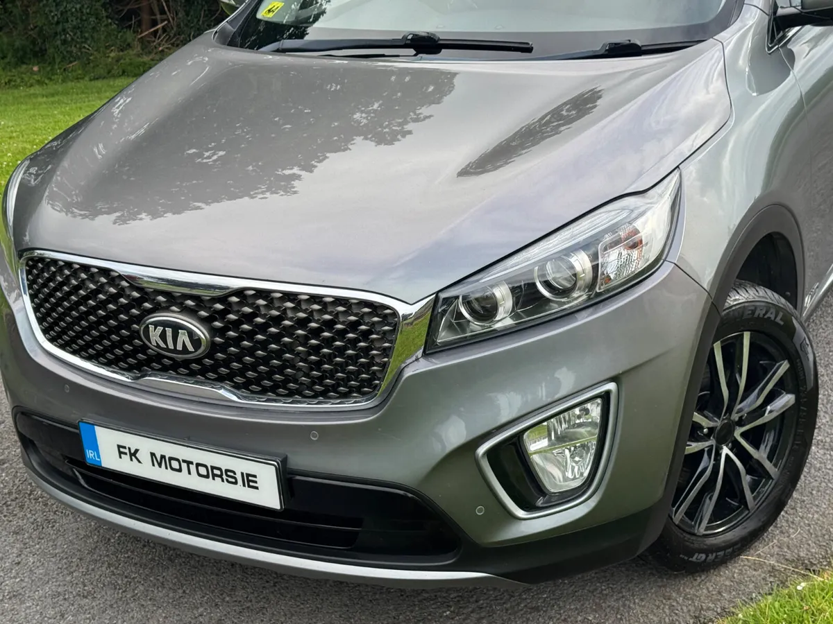 Kia Sorento 2015 5 seater - Image 2