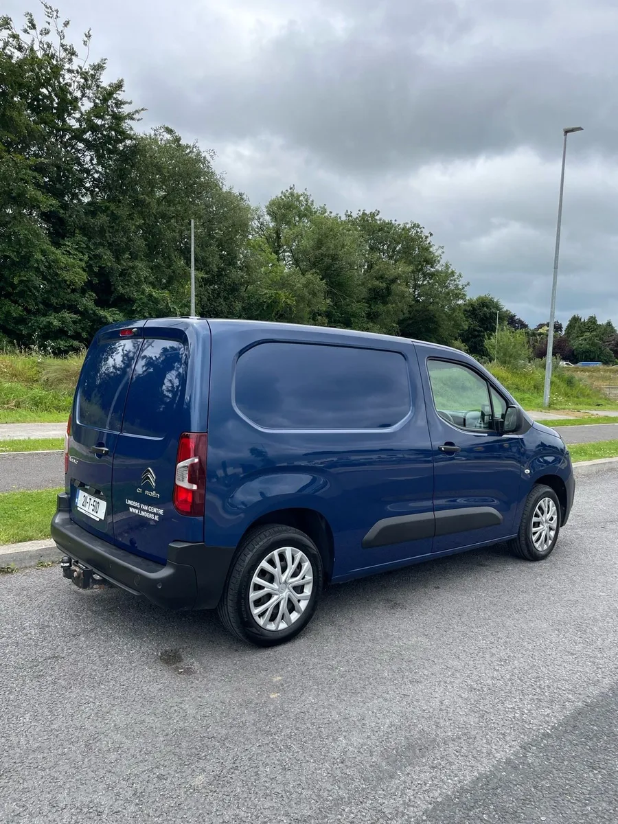 Citroen Berlingo ENT Bluehdi 130 MWB 1,000 KG - Image 4