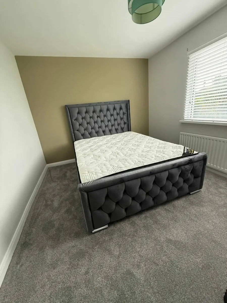 King-size Beds with orthopedic springs Metress - Image 2