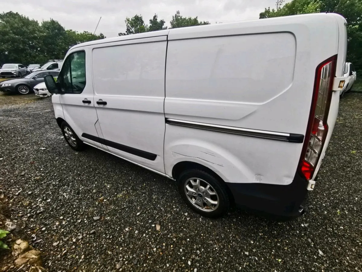 142 Ford Transit Custom - Image 2