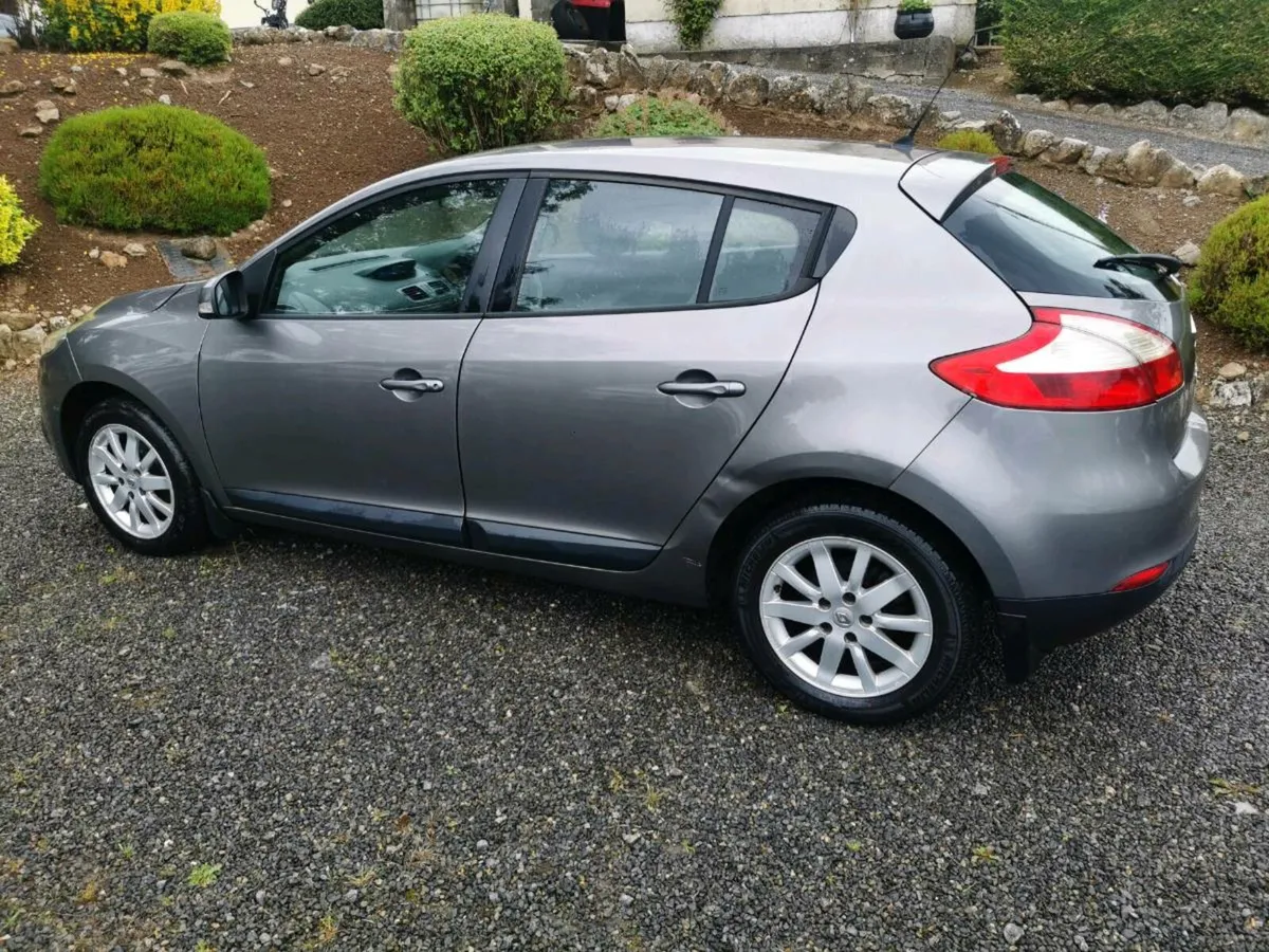 12 Renault Megane 1.5 DCI - Image 2