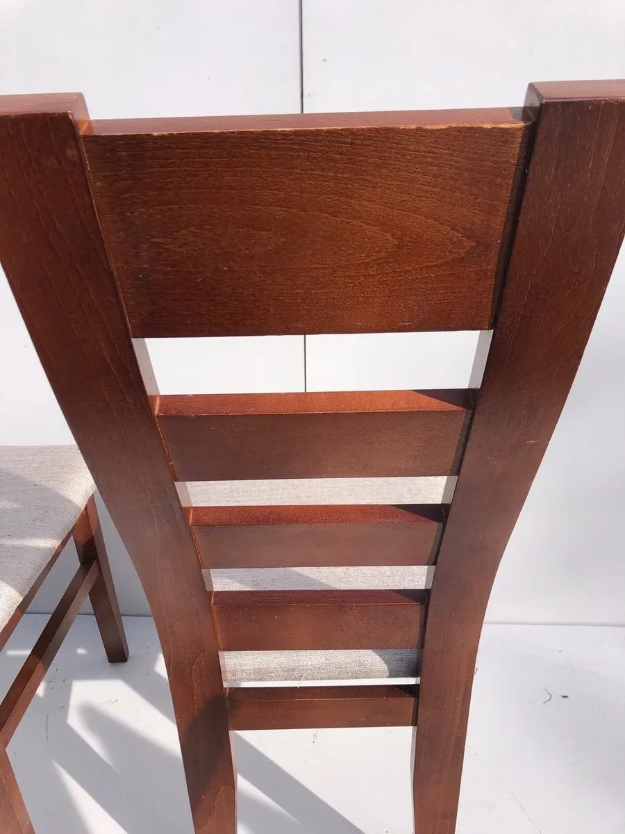 Four chairs - Image 3