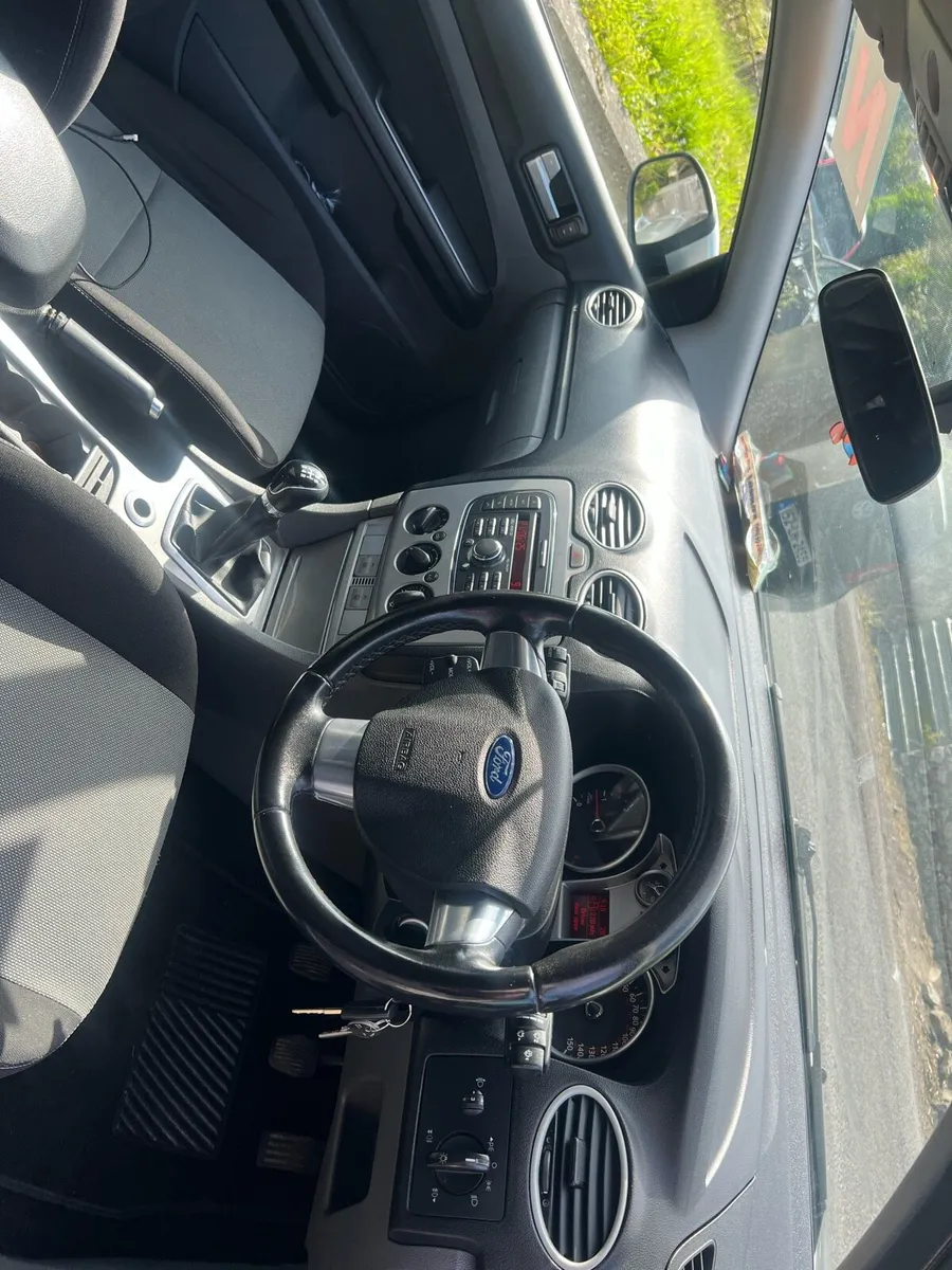 Car - Image 1
