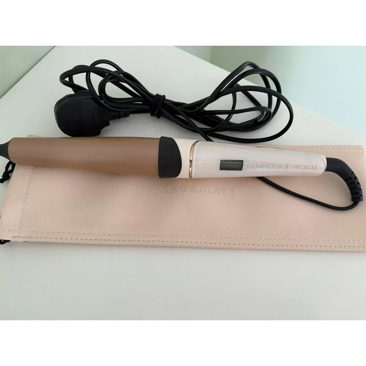 Remington Proluxe Curling Wand - Image 1