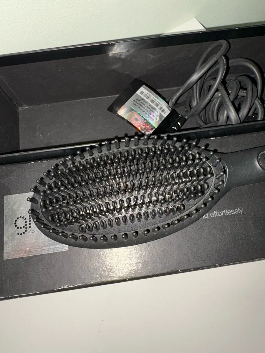 GHD Glide Straightening Brush - Image 3