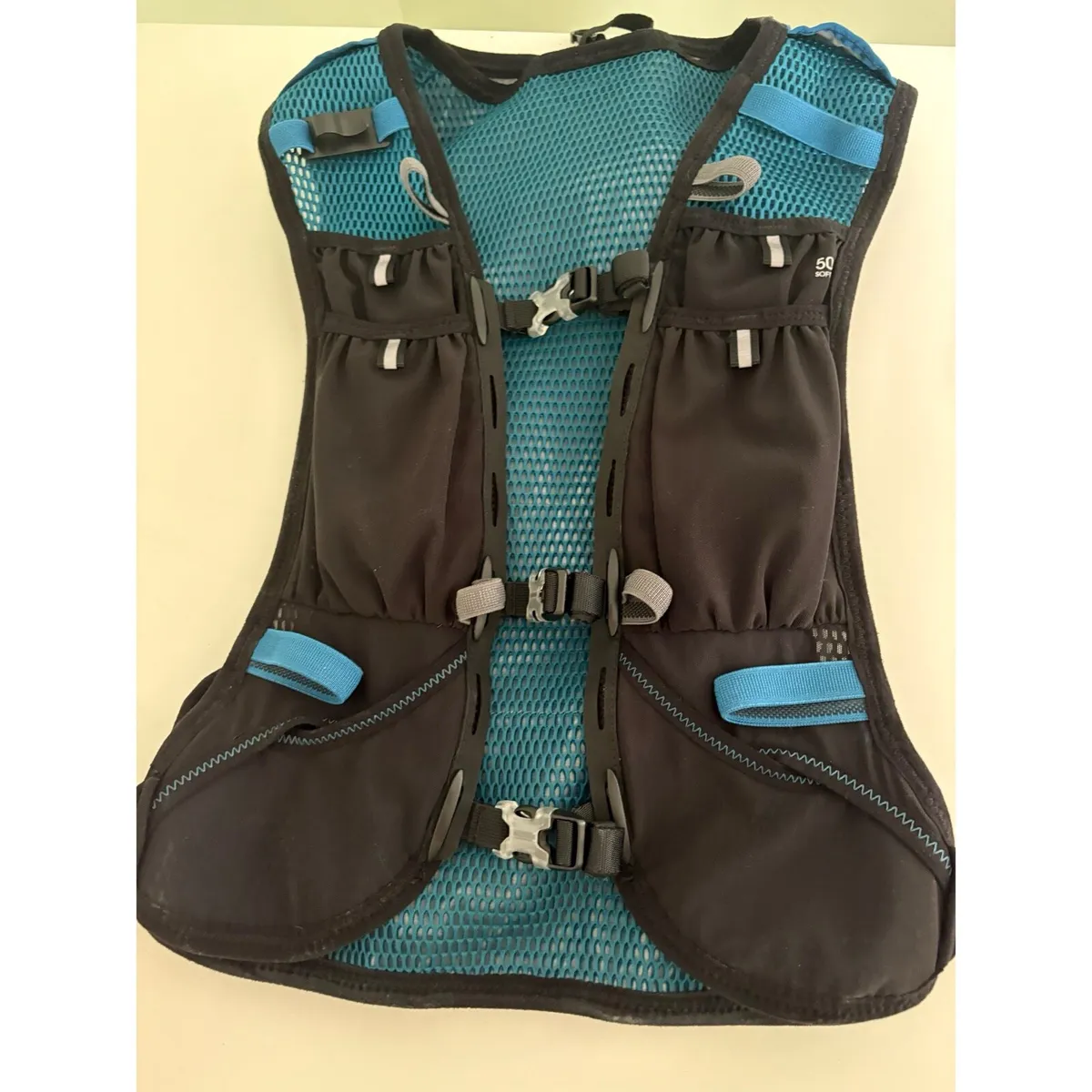 Evadict Running Vest - Image 1