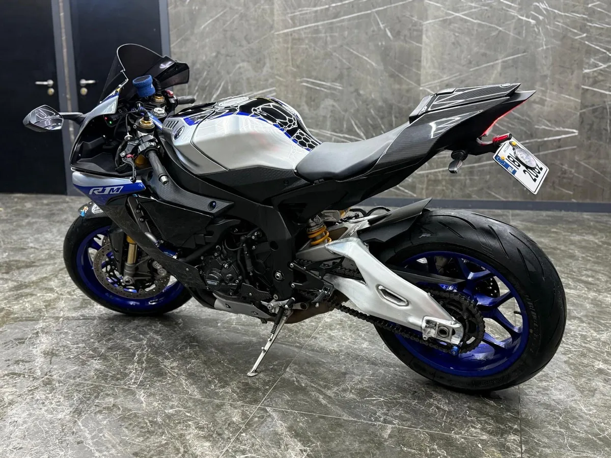 Yamaha YZF-R1M - Image 3