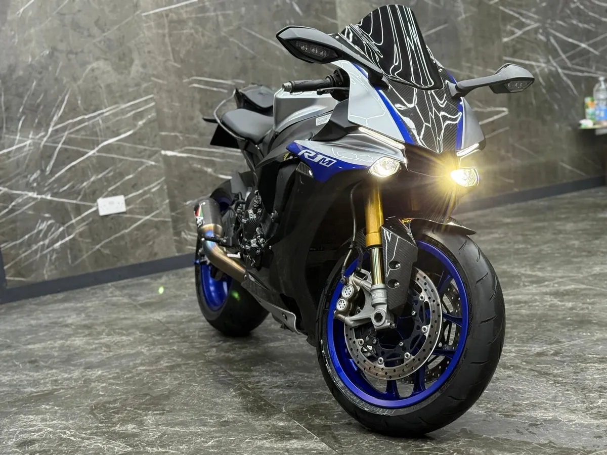 Yamaha YZF-R1M - Image 4