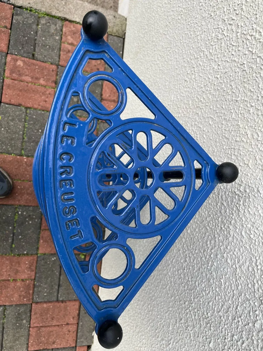 Le Creuset pot stand - Image 2