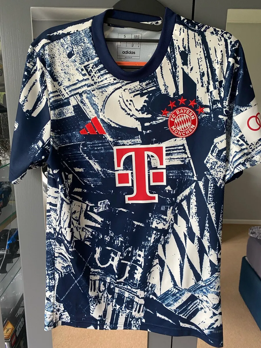 Adidas Bayern Munich Jersey - Image 1
