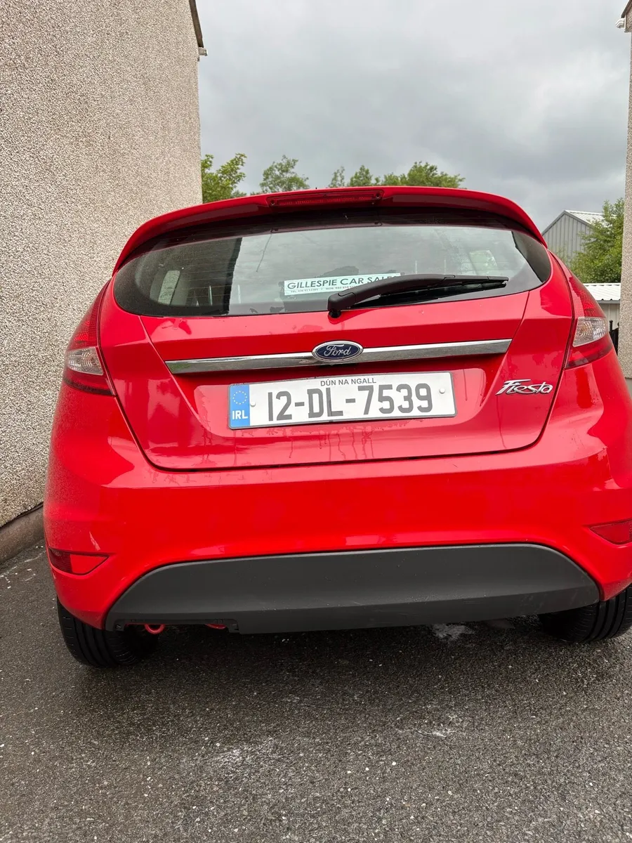 Ford fiesta - Image 2