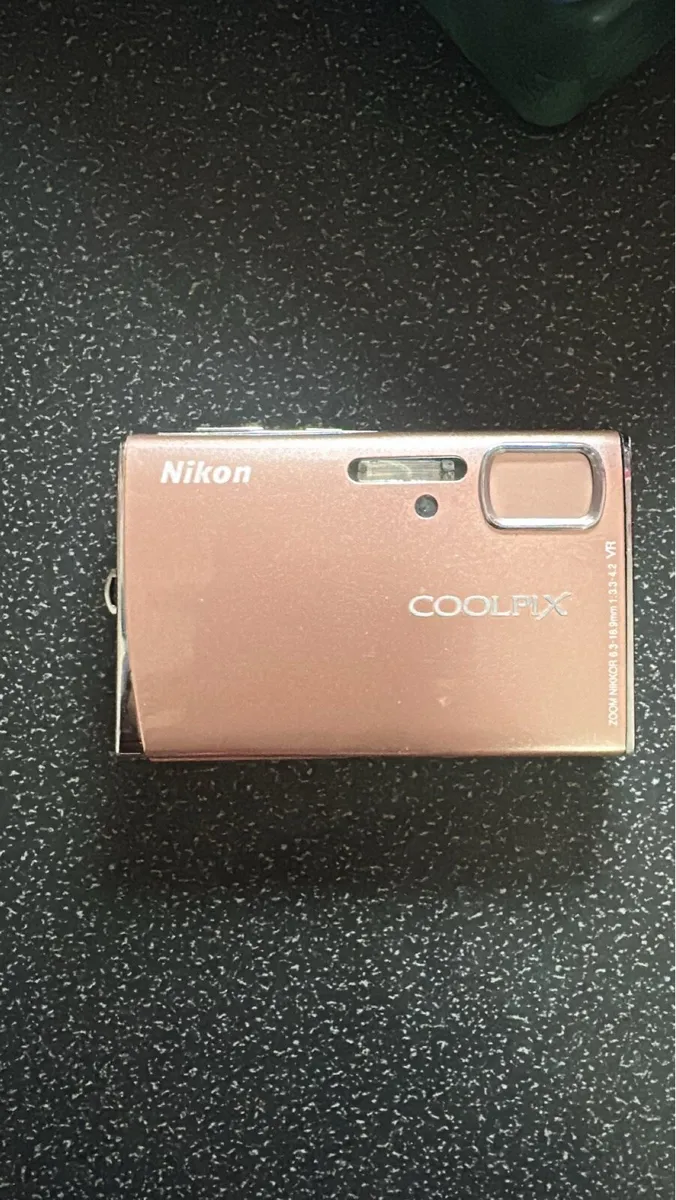 Digital camera - Image 1