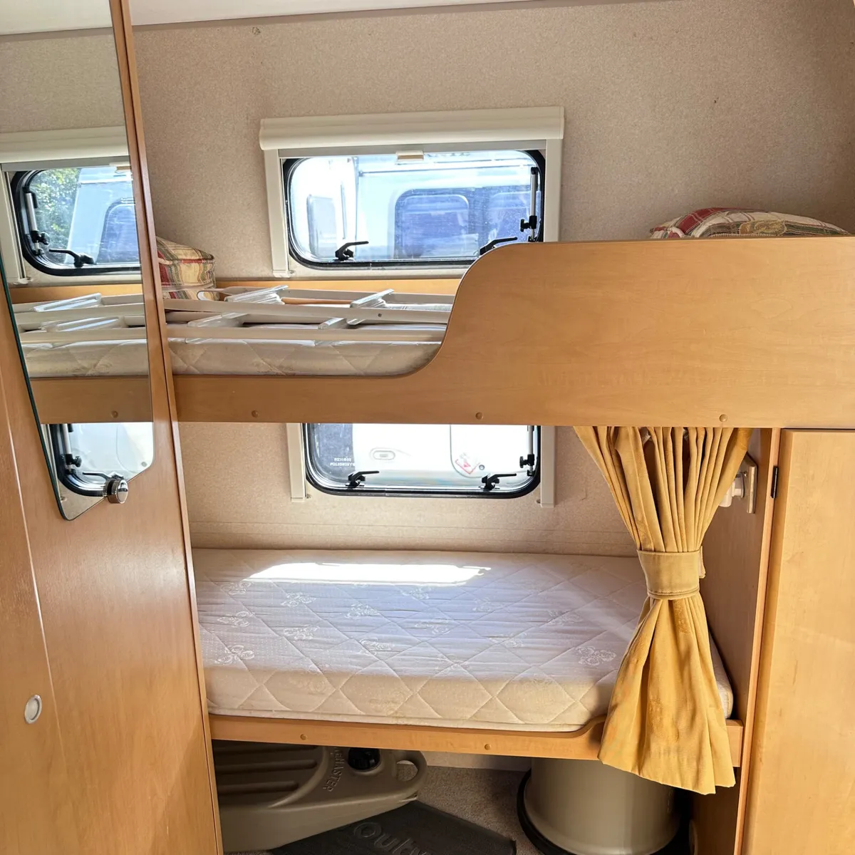 ✨STUNNING BAILEY PAGEANT 6 BERTH✨ - Image 4