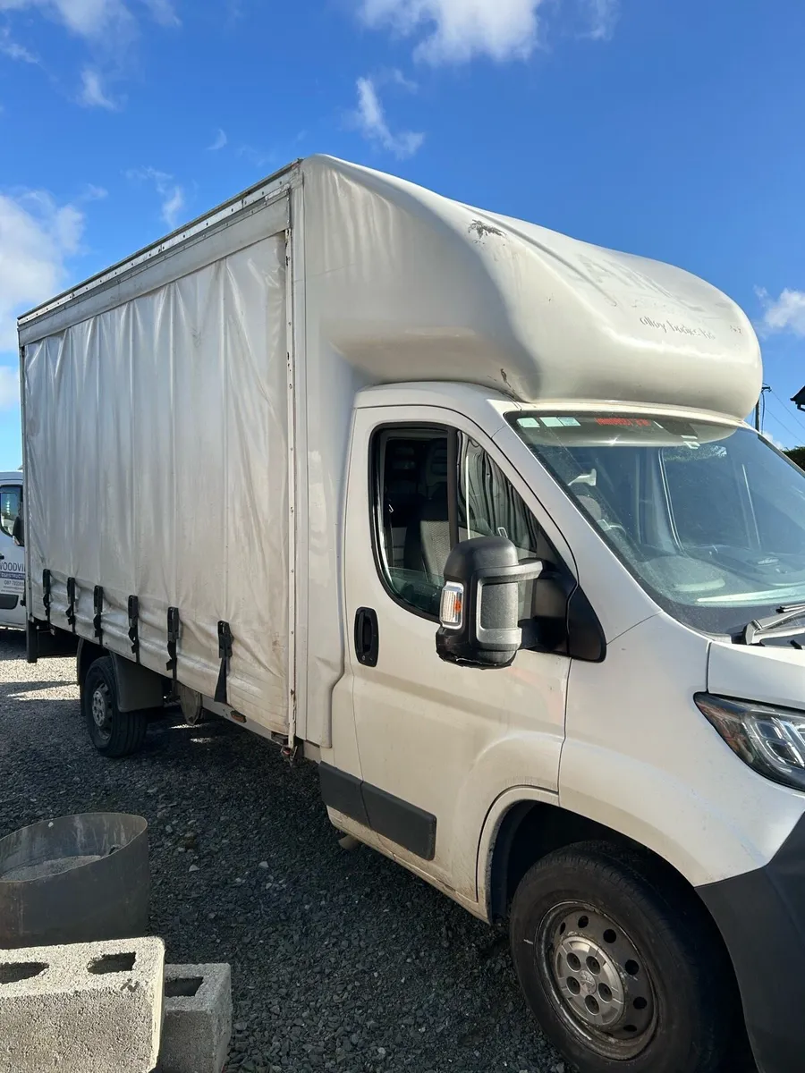 Van - Image 1